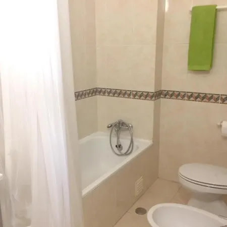 With One Bedroom In Alvor, With Pool Access, Balcony And Wifi - 500...