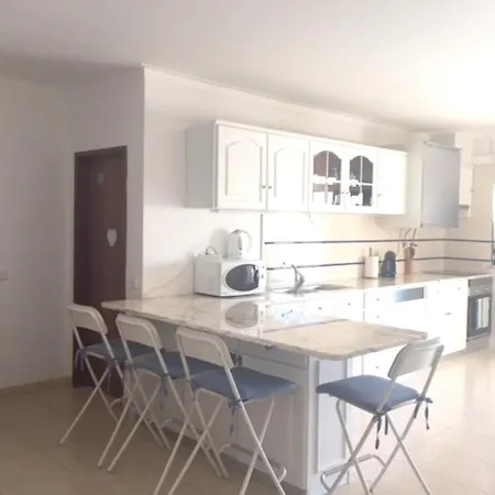 With One Bedroom In Alvor, With Pool Access, Balcony And Wifi - 500... Apartman *