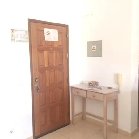 With One Bedroom In Alvor, With Pool Access, Balcony And Wifi - 500...