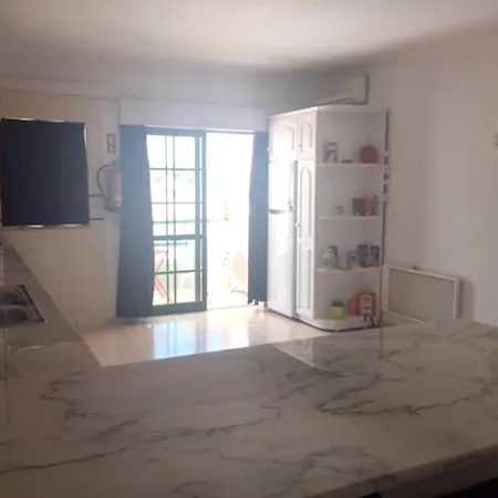 With One Bedroom In Alvor, With Pool Access, Balcony And Wifi - 500... 알보르
